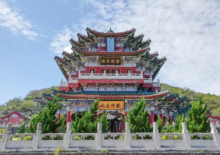 Dreamscape China: Avatar Peaks, Mini Venice & Furong Falls 5D4N Charter 2026